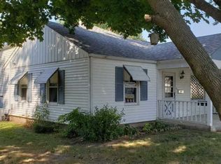 433 E Chestnut St, Geneseo, IL 61254