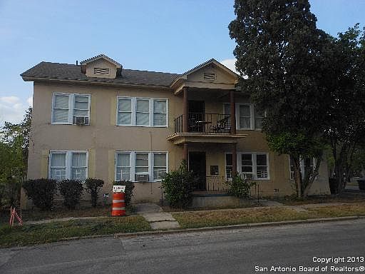 2nd image of 123 E Locust St APT 2