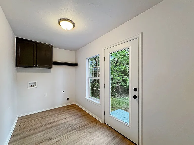 1226 S 1st St — Photo 10