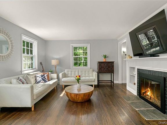 5th image of 64 Pine Cliff Rd