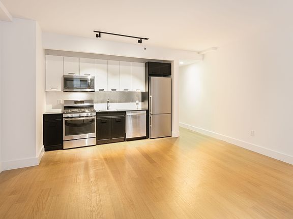 2nd image of 63 Wall St APT 1301