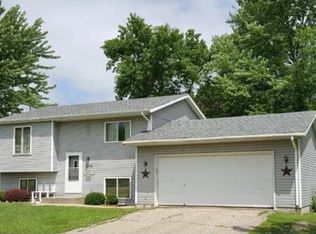 1270 Lewis Ln, Elysian, MN 56028