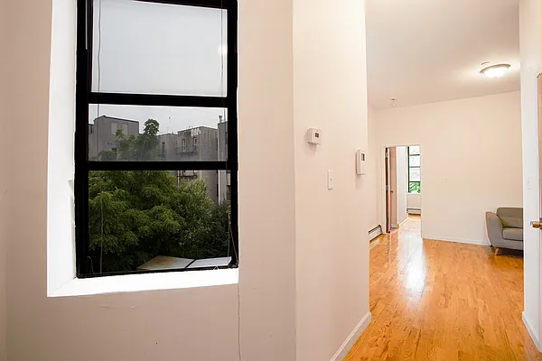 Rented by MNS | media 17