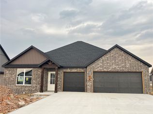 4750 Farmhouse St, Springdale, AR 72762