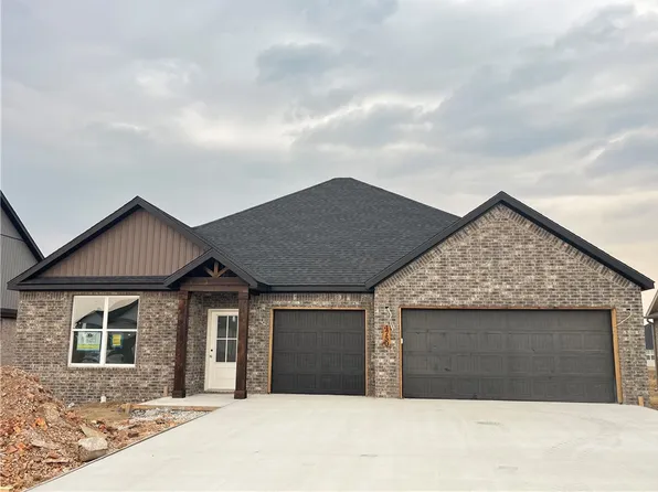 4750 Farmhouse St, Springdale, AR 72762