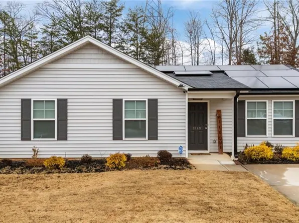 3149 Misty Ridge Dr, Winston Salem, NC 27107