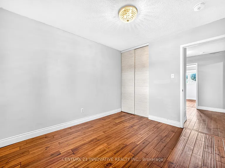 154 Fanshawe Dr — Photo 22