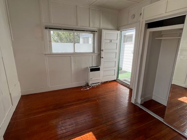 1419 De La Vina St #14