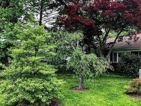 3rd image of 102 Fairacres Dr