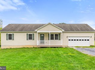 2122 Myerstown Rd, Charles Town, WV 25414