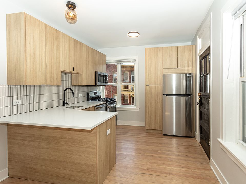 1st image of 4121 W Belle Plaine Ave APT 16
