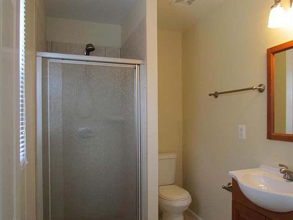 4th image of 14913 Enterprise Ln