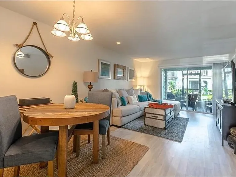 3074 Plaza Terrace Dr #3074 — Photo 3