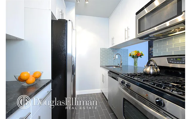 Sold by Douglas Elliman | media 6