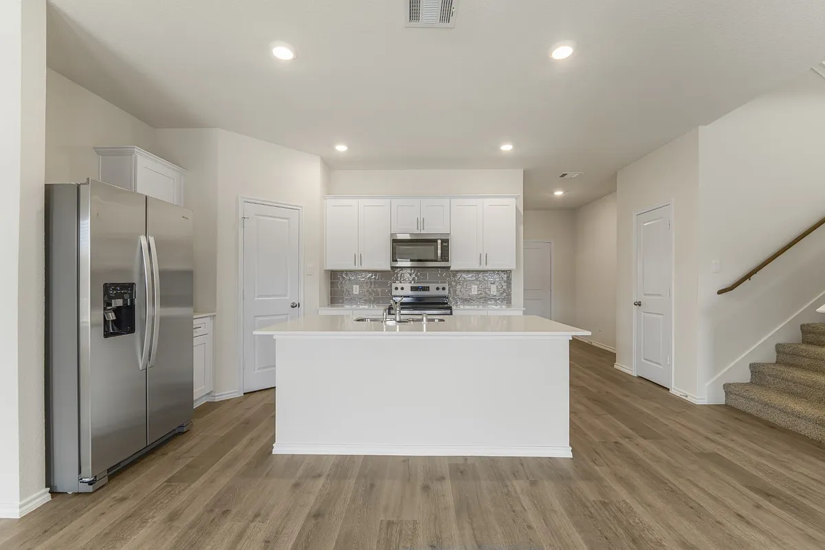 Building Photo - 1570 Brooke Dr