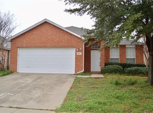 12617 Black Cherry Ln, Euless, TX 76040