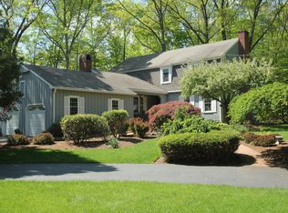 199 Mulberry Hill Rd, Fairfield, CT 06824