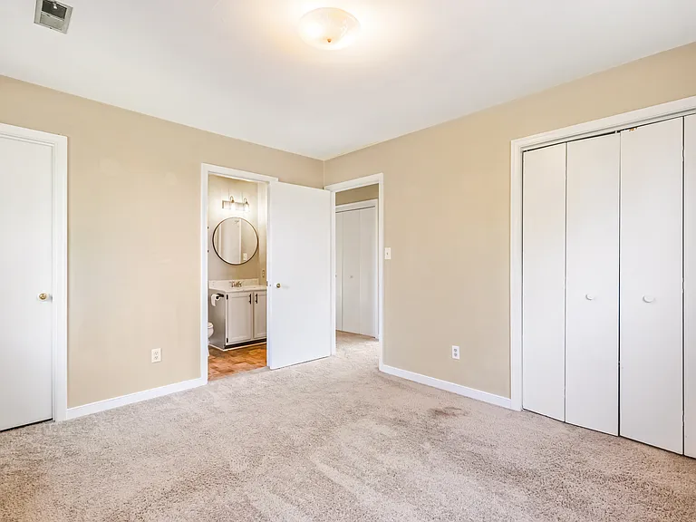 5992 Ware Point Rd — Photo 10