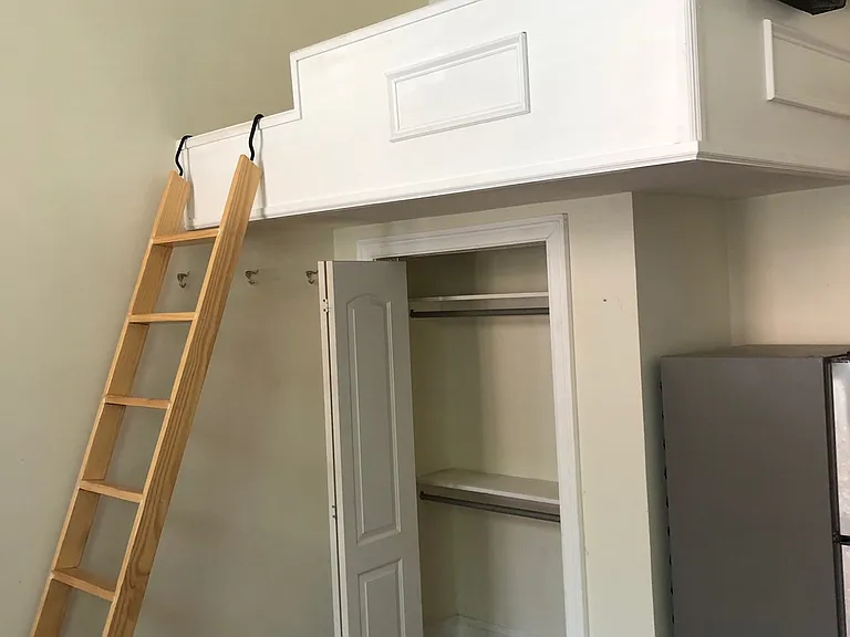 1126 Spruce St #1F — Photo 6