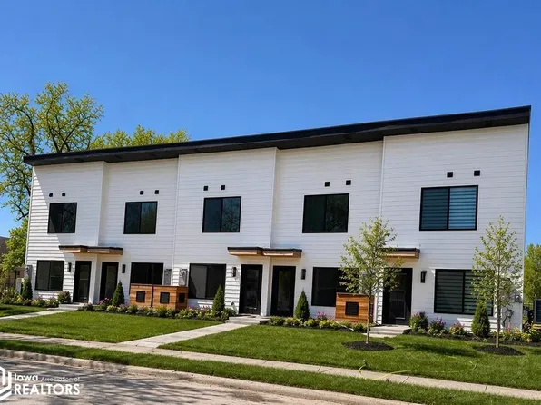 326 S 11th St, Sac City, IA 50583