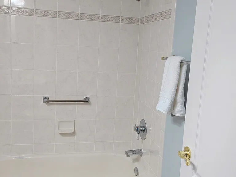Private Full Bathroom