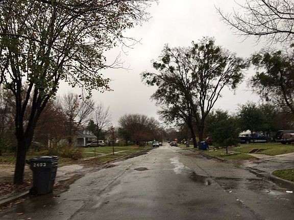 5th image of 2327 Roanoke Ave