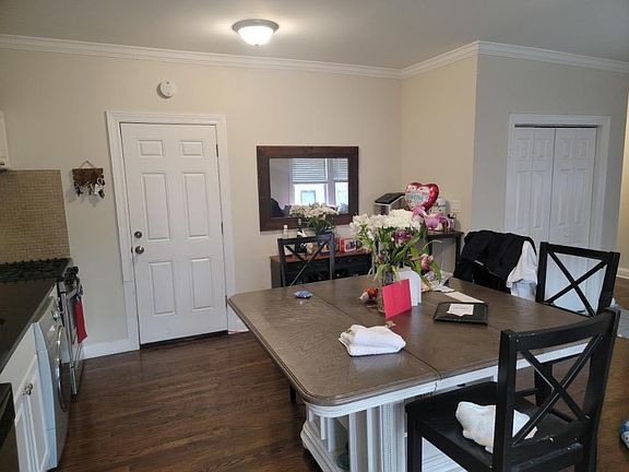 2nd image of 728.5 W Roscoe St #3S
