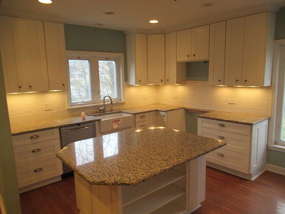 3rd image of 206 North Ave