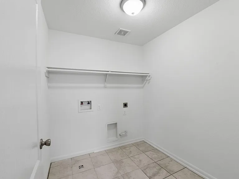 2518 Boxwood Park Ln — Photo 27