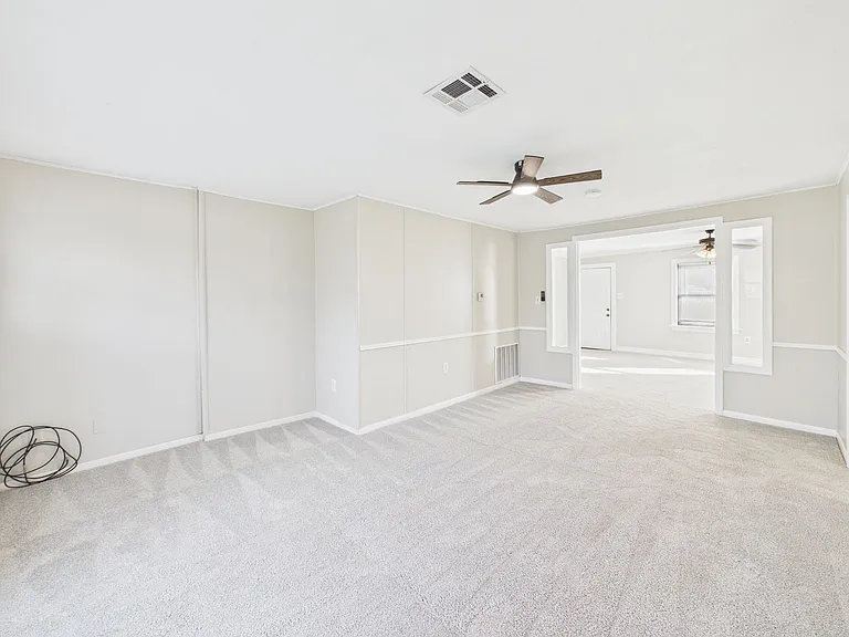1307 NW Maple Ave — Photo 8