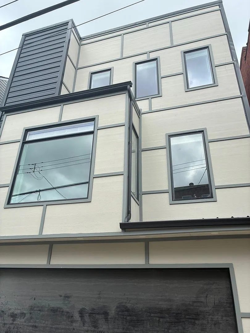 Building Photo - 3115 Brereton St