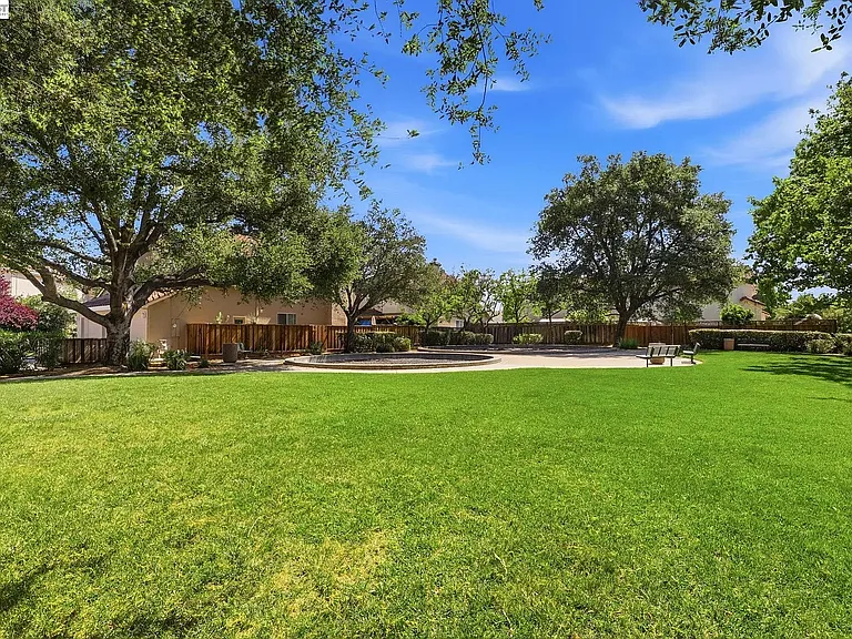780 Avante Pl — Photo 51