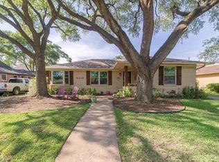 6215 Saratoga Cir, Dallas, TX 75214