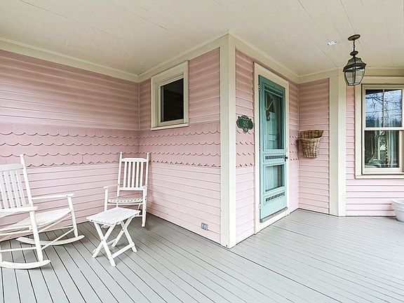 2nd image of 207 Weston Rd