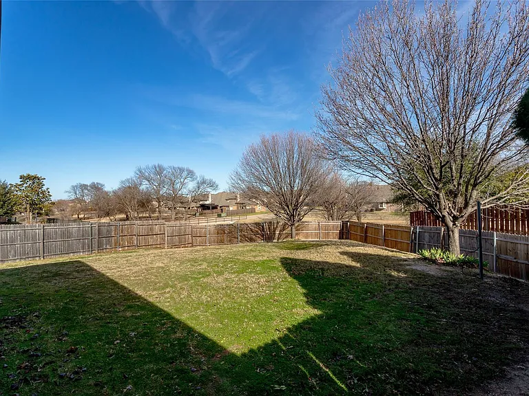 504 Connemara Ct — Photo 39