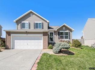 1714 N 206th St, Elkhorn, NE 68022
