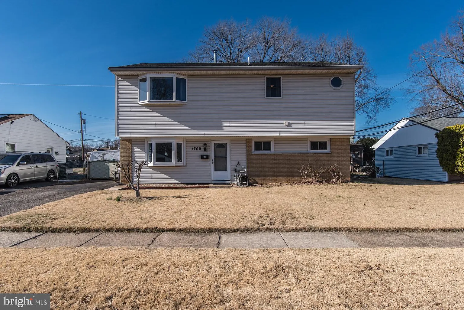 1709 Spencer Dr photo 1