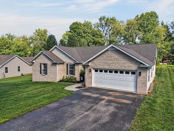 3rd image of 271 Poplar Point