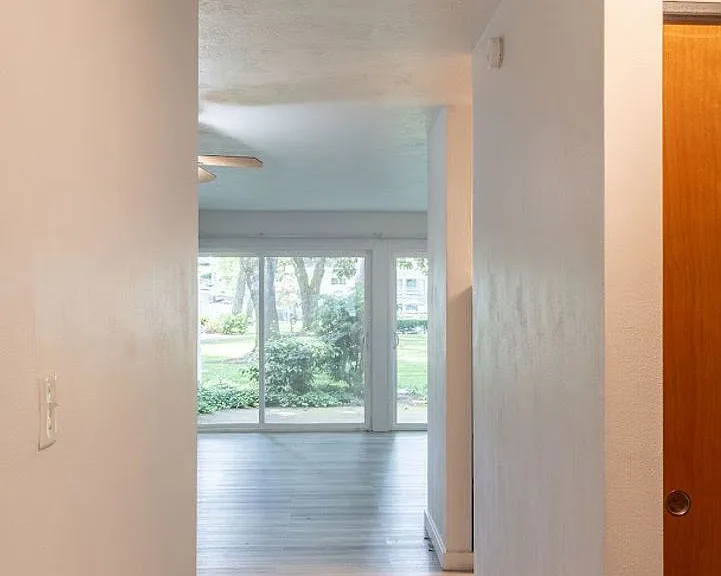 Edgemont Apartments — Photo 22