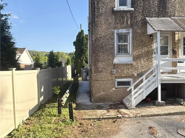 438 Milton St, Bethlehem, PA 18018