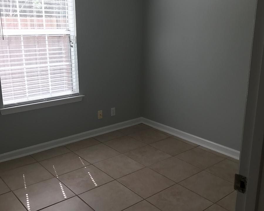 1st image of 108 Turtle Creek Dr