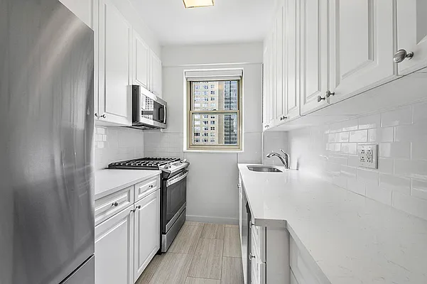 Rented by Rudin Management Company, Inc. | media 4