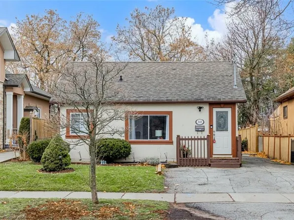143 Stewart St, Oakville, ON L6K 1X8
