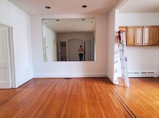 333 Pine St #2F, Philadelphia, PA 19106