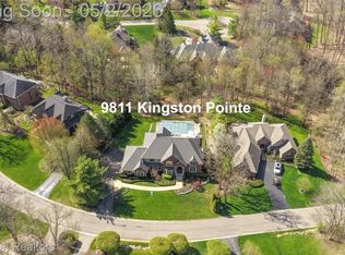 9811 Kingston Pointe Dr, Clarkston, MI 48348