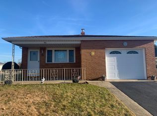 1 Maracaibo Pl, Toms River, NJ 08757