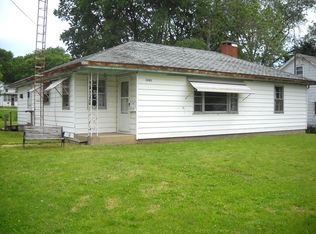 1207 Glen Ave, Henry, IL 61537