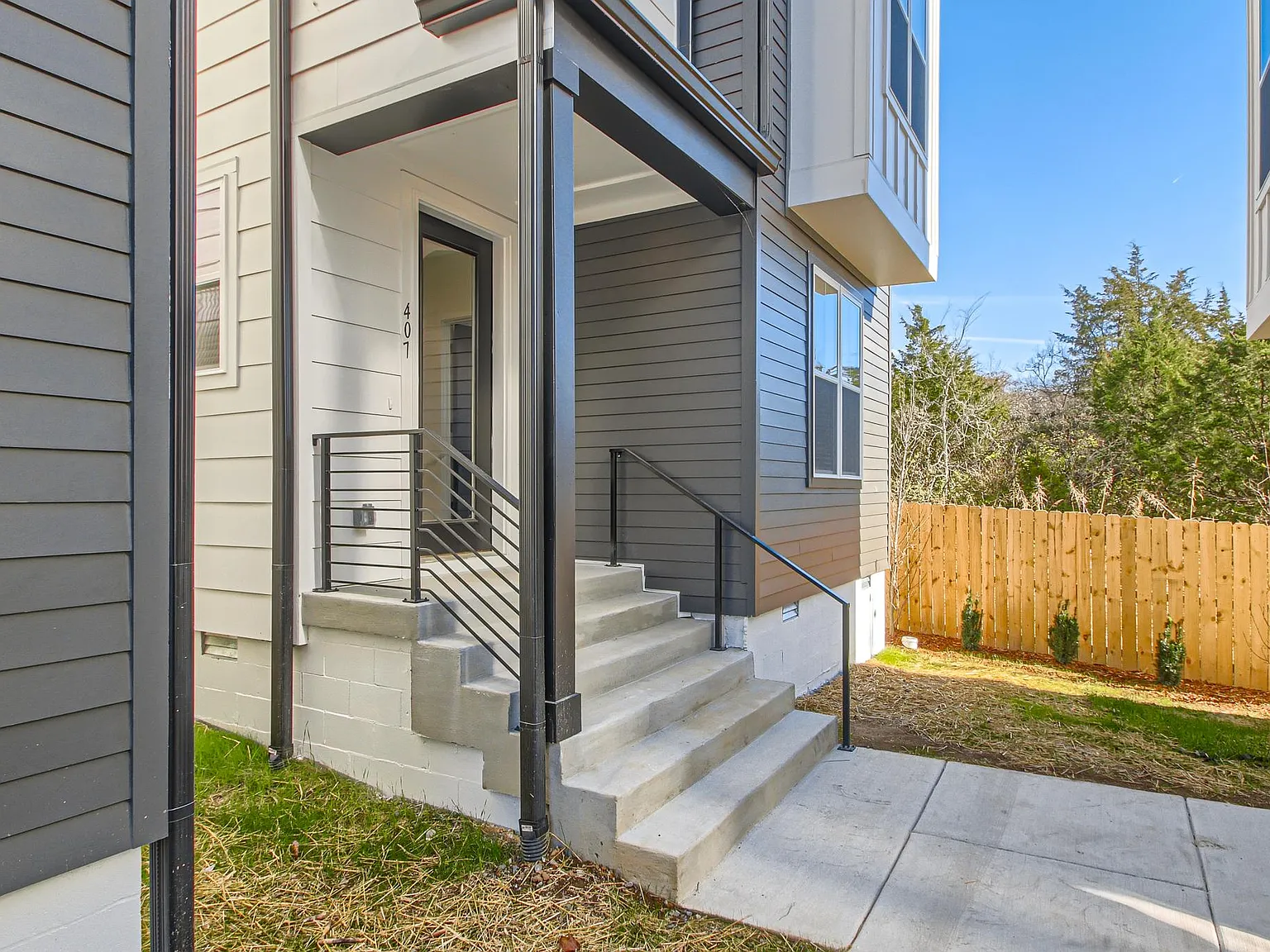 3 bed, 3.5 bath, 2118 sqft, $2,650 — Photo 3