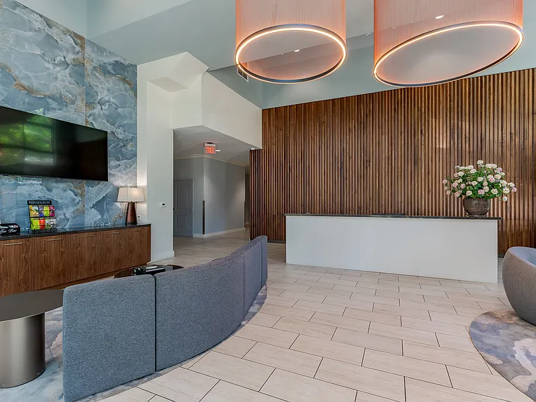 111 Harbor Point — Photo 10