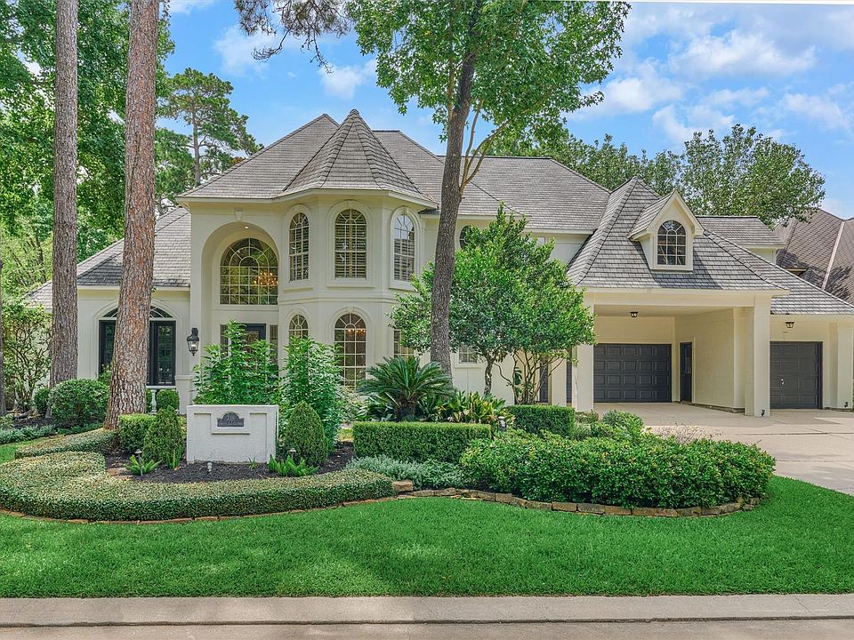 1st image of 319 S Silvershire Cir
